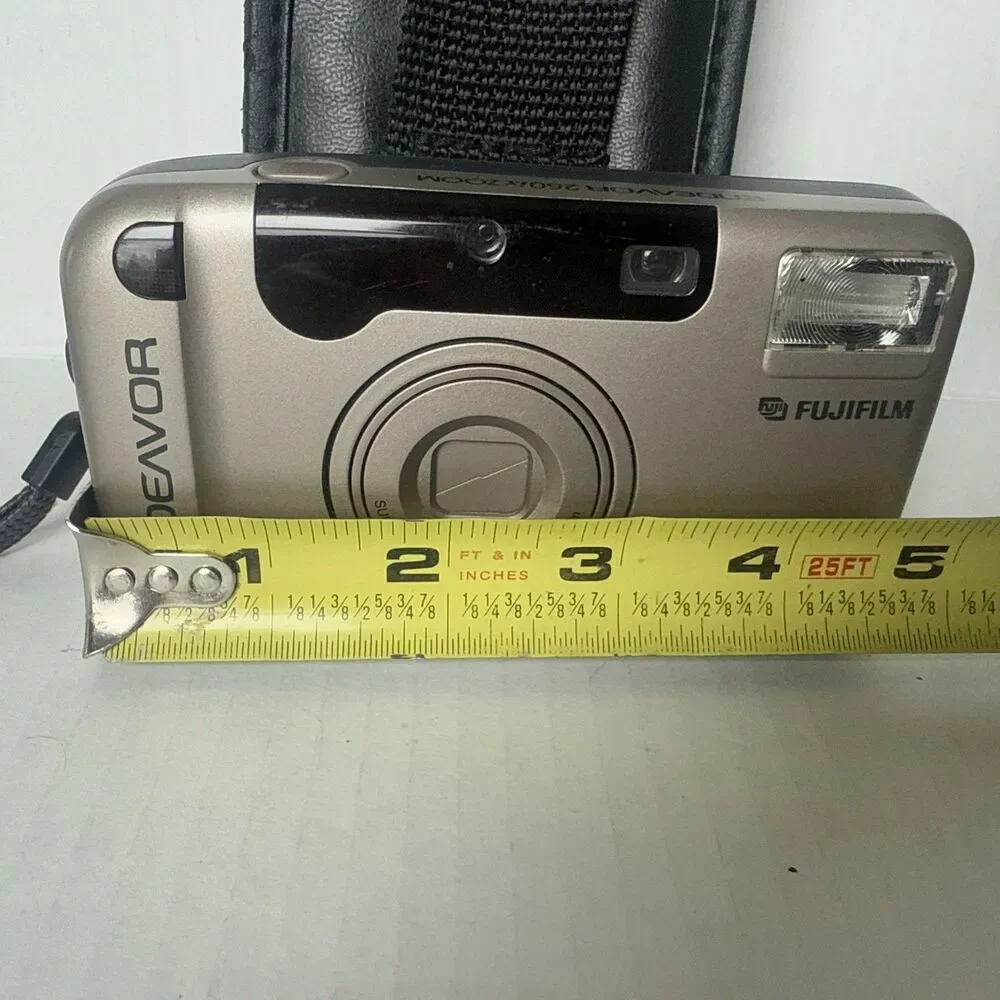 FUJIFILM Endeavor 250ix ZOOM 25-55mm Film Camera with case Not tested